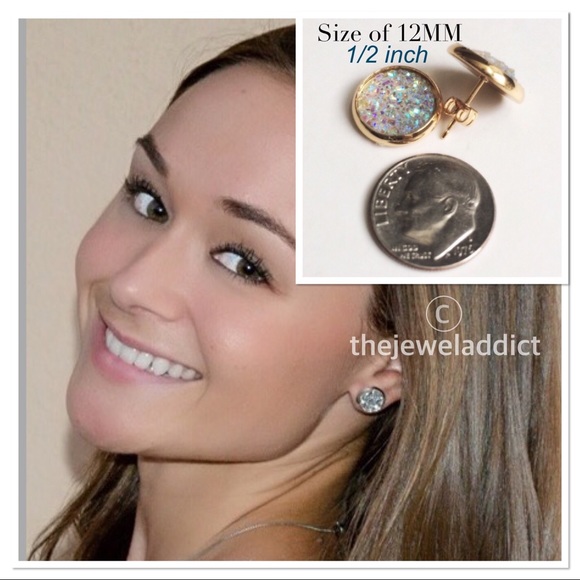 3 for 15🎀iridescent Crystal faux Druzy studs - Picture 6 of 7